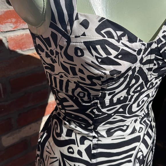 Phoebe Couture black and white print Butterfly Dress Sz2 - Picture 6 of 9